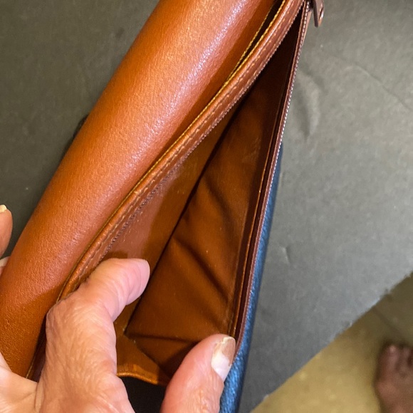 Guc. Liz Claiborne, genuine leather vintage, wallet. - Picture 7 of 12